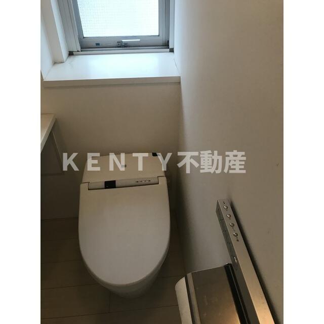 トイレ　清潔感のあるトイレです