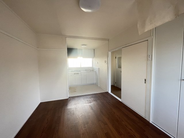 居室・リビング　居間です