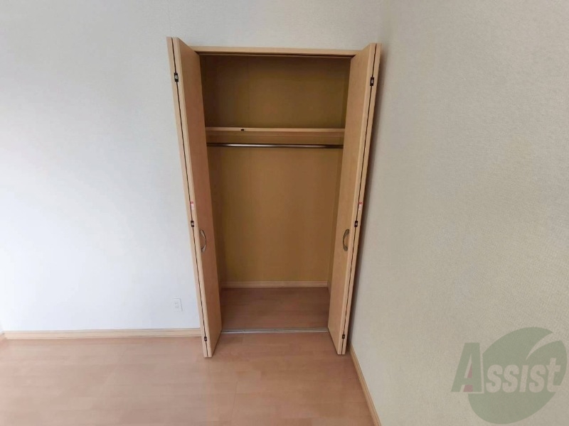 収納　クローゼットがありました。お洋服や荷物はここへ