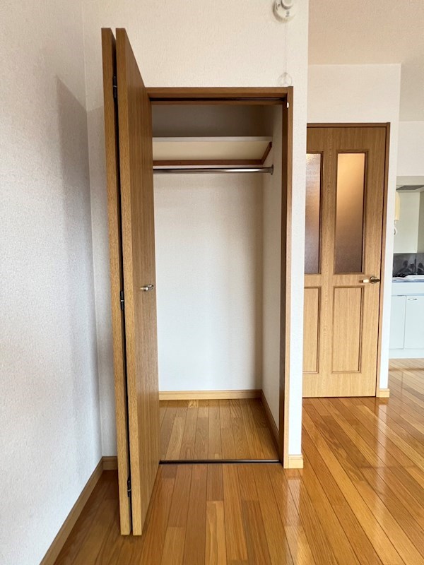 収納　※別号室の写真です。