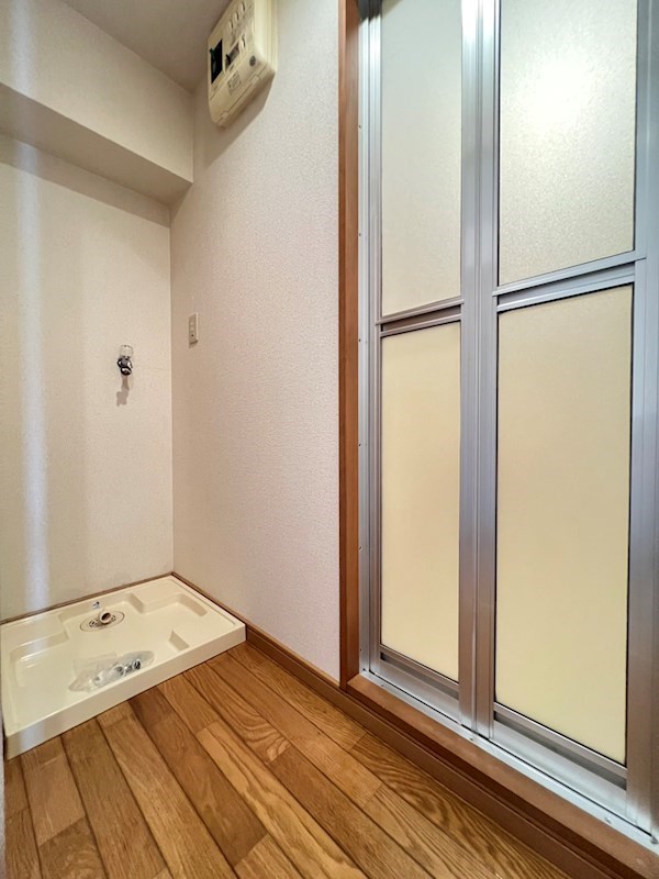 洗面設備　※別号室の写真です。