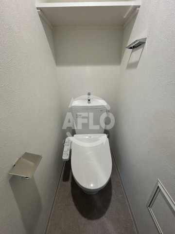 トイレ　プレサンス鶴橋トレヴィエ　トイレ