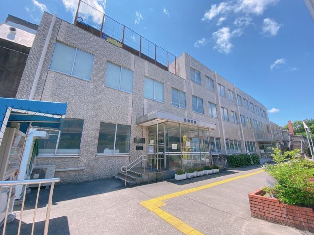 役所　名古屋市名東区役所（役所）まで844m
