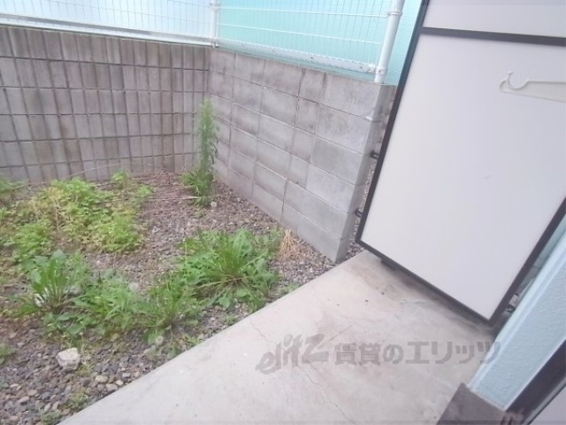 バルコニー　ベランダ広々してます。