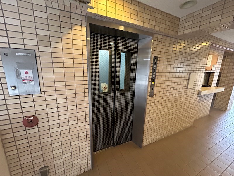 阪急今津線 門戸厄神駅 徒歩15分 6階建 築40年の外観写真
