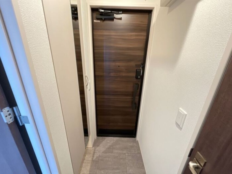 玄関　図面と現状に相違がある場合には現状を優先