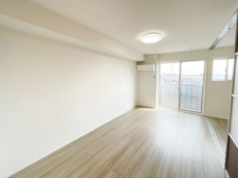 居室・リビング　図面と現状に相違がある場合には現状を優先