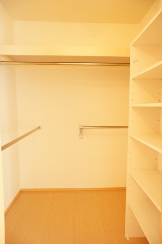 収納　図面と現状に相違がある場合には現状を優先