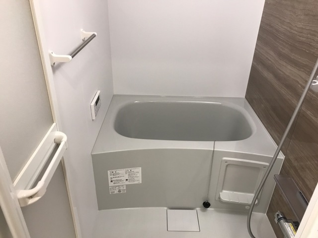 バス・シャワールーム　バス