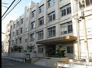 中学校　大阪市立大淀中学校（中学校）まで623m