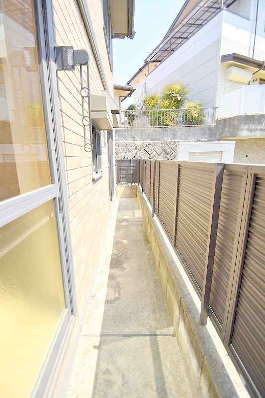 バルコニー　お問合せはシティホーム海田センター　082-821-2227