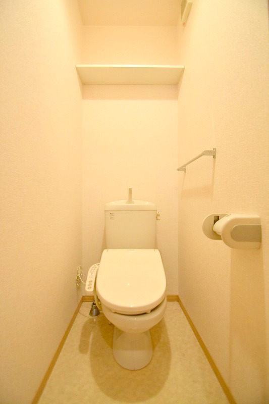 トイレ　お問合せはシティホーム海田センター　082-821-2227