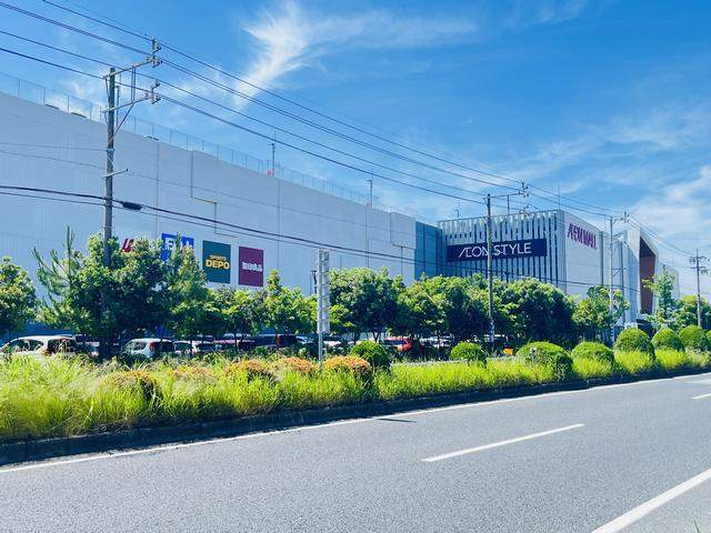 ドラックストア　ココカラファインイオンモール津南店（ドラッグストア）まで724m