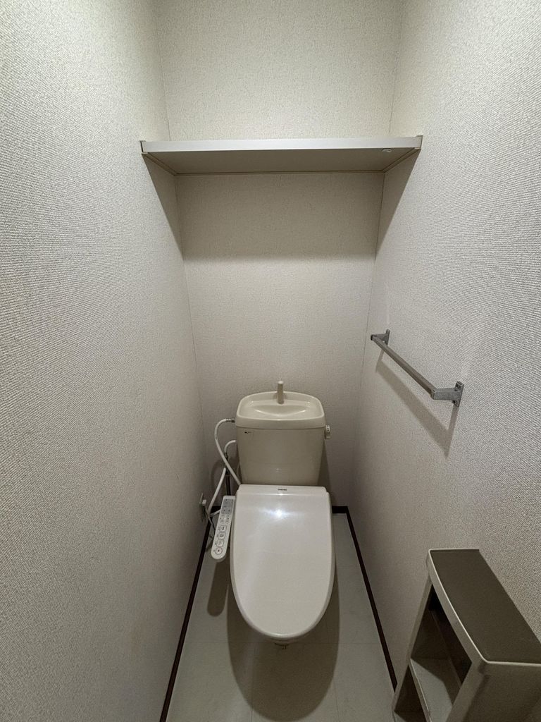 トイレ　※別部屋参考写真