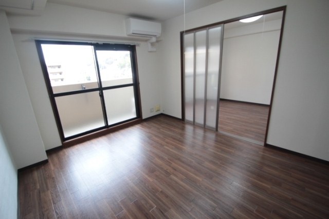 居室・リビング　別号室の写真です