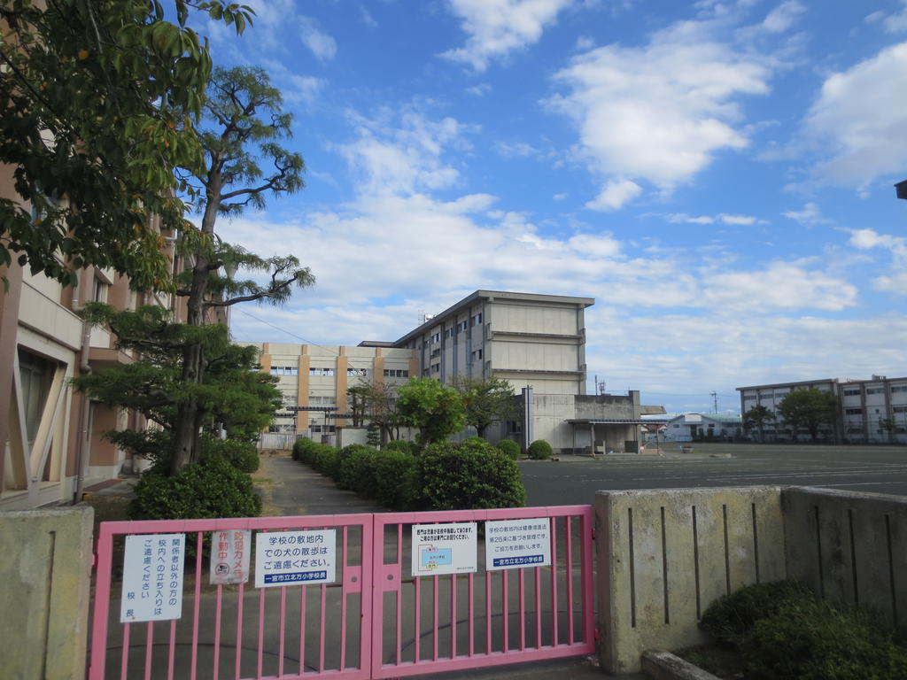 小学校　一宮市立北方小学校（小学校）まで1010m