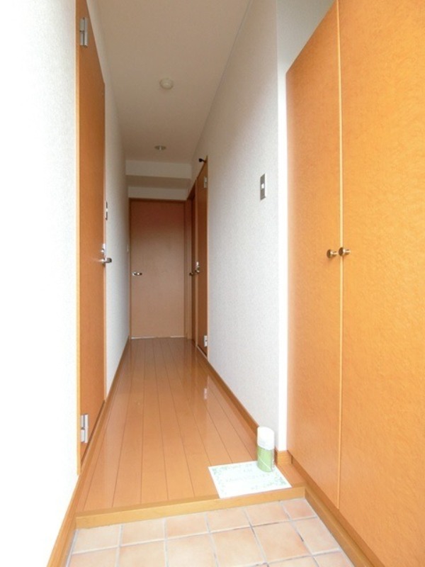 玄関　図面と現状に相違がある場合には現状を優先