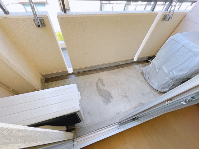 バルコニー　外干しの出来るバルコニーです