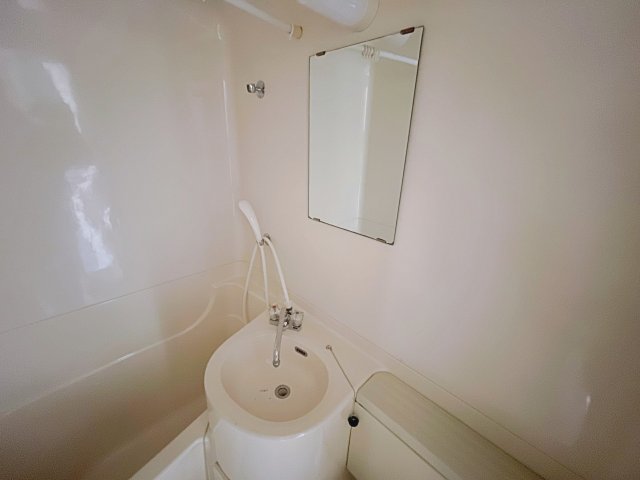 洗面設備　洗面所も設置されています