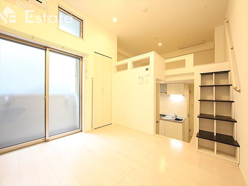 居室・リビング　内装