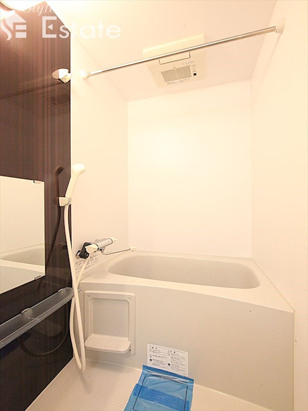 バス・シャワールーム　バスルーム