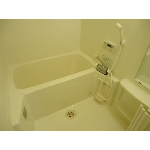 バス・シャワールーム　バスルーム