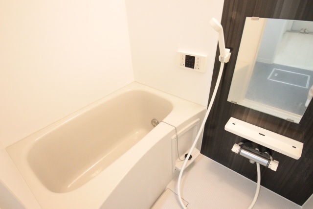 バス・シャワールーム　※別室の参考写真の為、現況優先です。