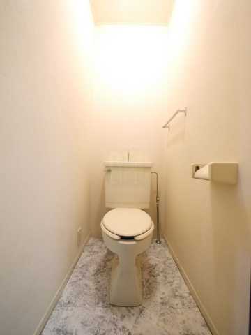 トイレ　フリーデ四谷