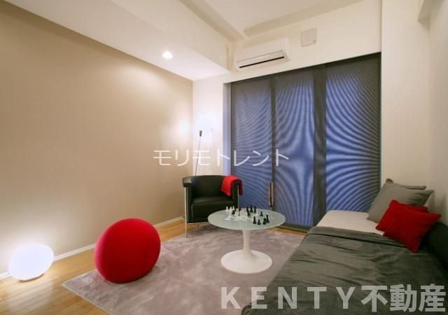 その他部屋・スペース　開放的な寝室です