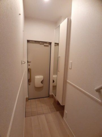 玄関　収納もある玄関です