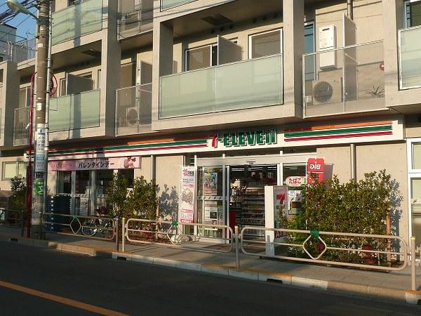 コンビニ　セブンイレブン 世田谷南烏山6丁目店（コンビニ）まで114m