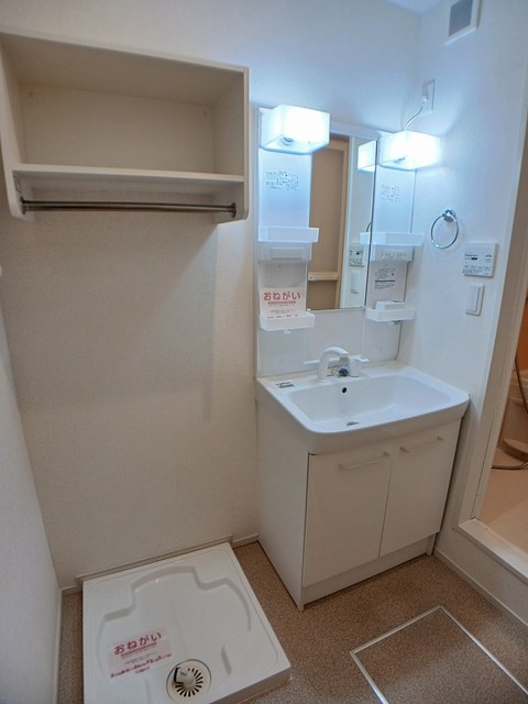 洗面設備　室内洗濯機置場がついてます！