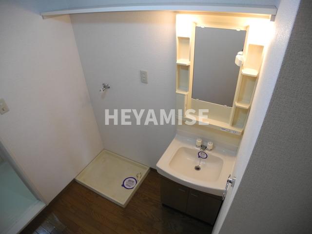 洗面設備　※同物件反転タイプの写真でございます※現況を優先します※