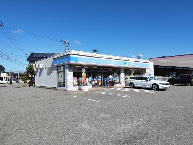 コンビニ　ローソン野々市押越店（コンビニ）まで565m