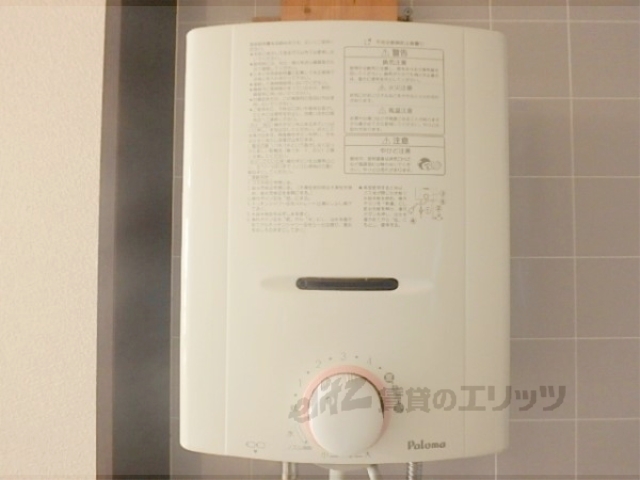 その他設備　給湯器リモコン