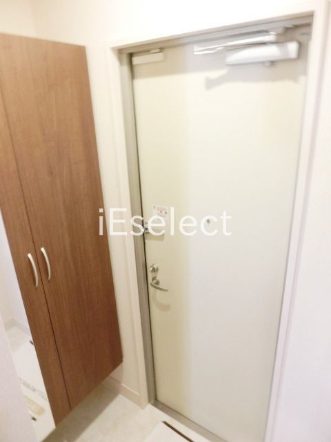 玄関　シューズボックスのある玄関