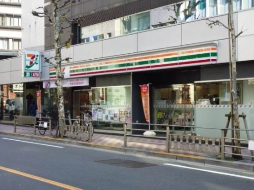 コンビニ　セブン・イレブン 赤坂６丁目店（コンビニ）まで120m