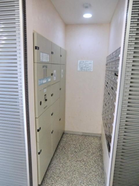 その他共有部分　宅配ＢＯＸあります