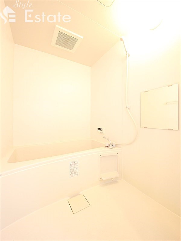 バス・シャワールーム　バスルーム