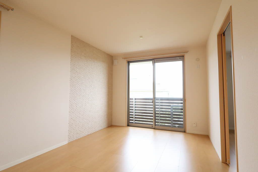 居室・リビング　【Ｌｉｖｉｎｇ】リビングでふくらむ「集いの時間」コミュニケ…