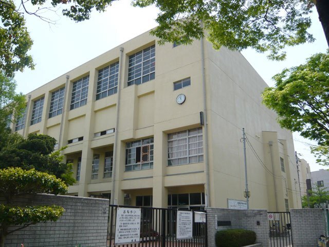 小学校　尼崎市立園田南小学校（小学校）まで628m