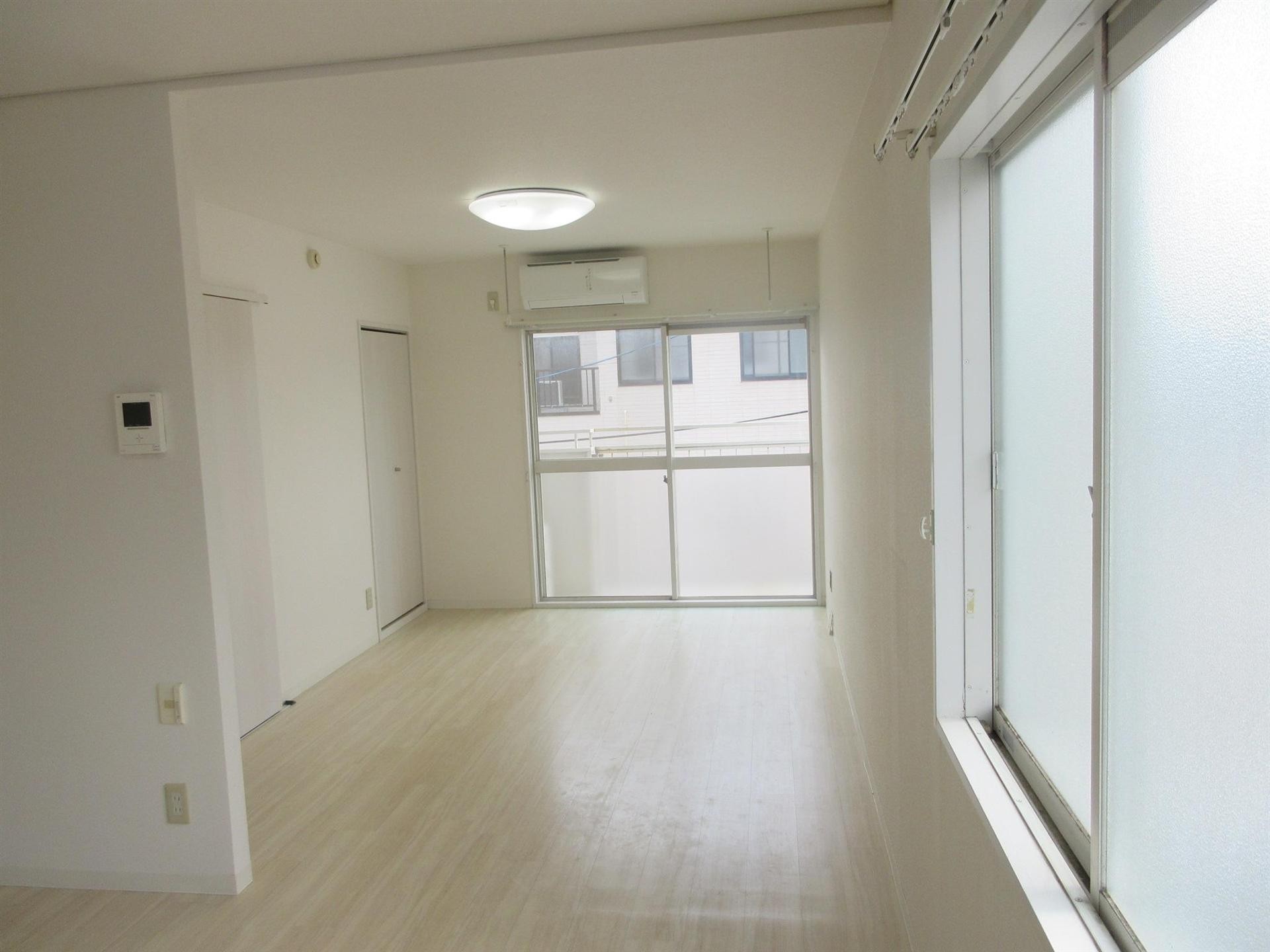 居室・リビング　くつろげそうなリビングです