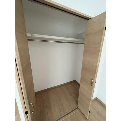 収納　※写真は別号室のものですので現状優先とさせていただきます