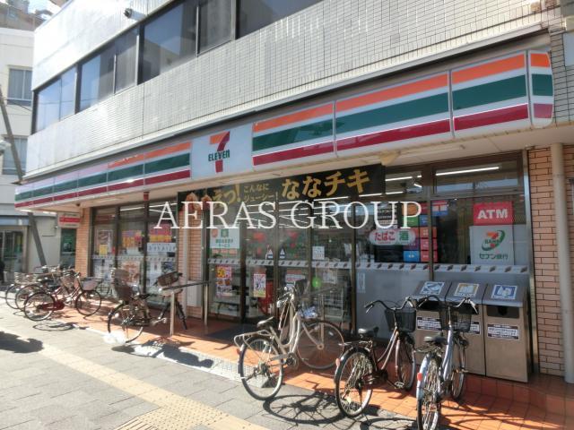 コンビニ　セブンイレブン足立梅島2丁目店（コンビニ）まで342m