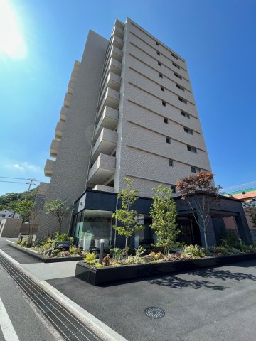 建物外観　ペルシュ城山