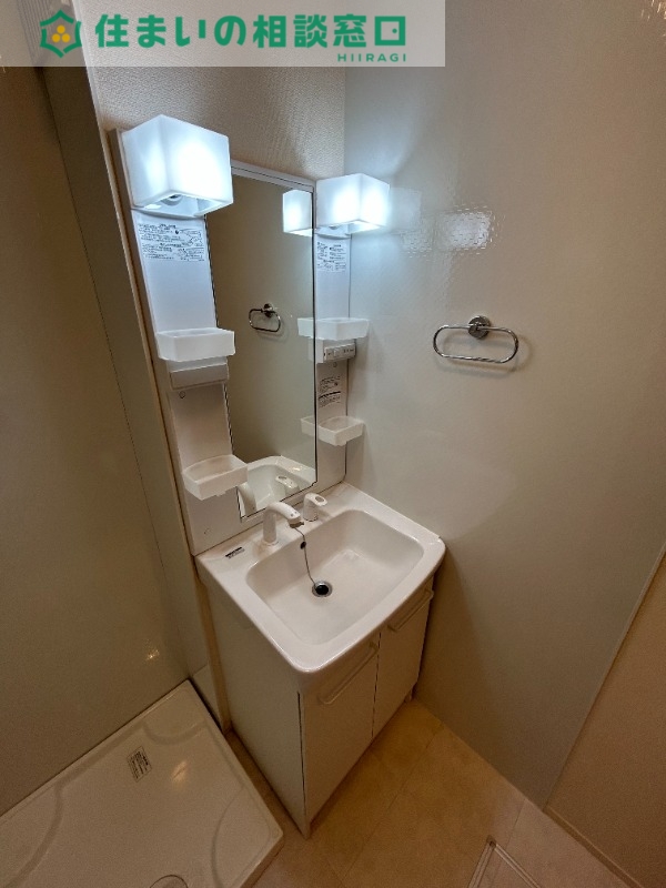 洗面設備　同型