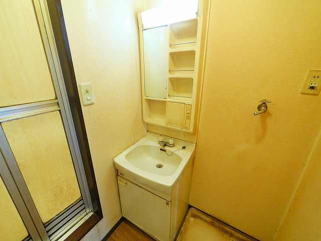 洗面設備　忙しい朝には欠かせない洗面所です