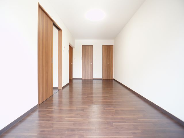 居室・リビング　快適に過ごせるエアコンが付いています♪