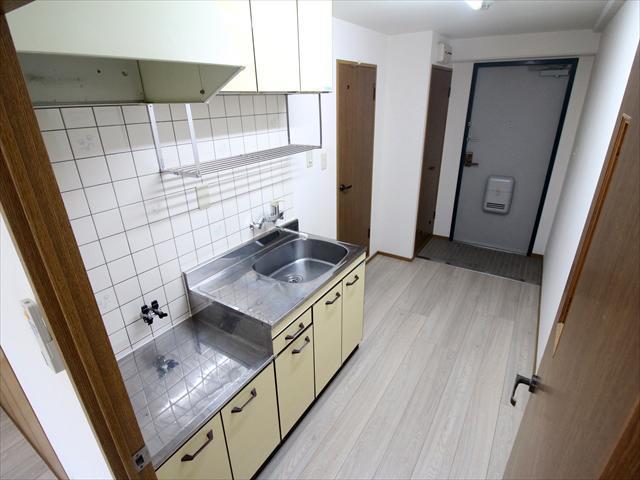 キッチン　松山市緑町　グリーンハイツ緑町　キッチン