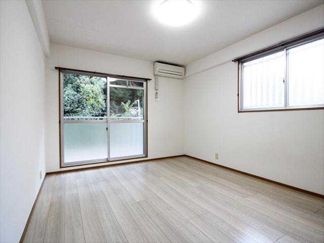 居室・リビング　松山市緑町　グリーンハイツ緑町　リビング